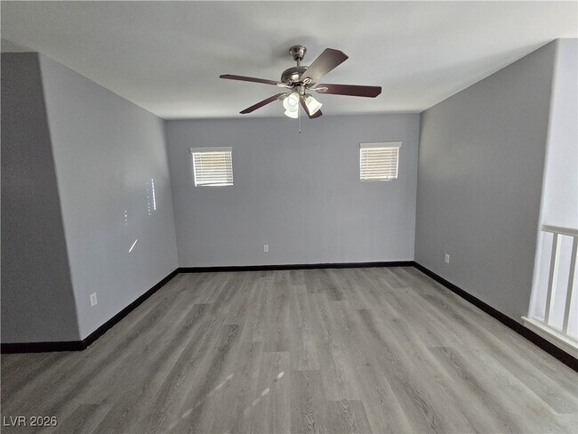 Building Photo - 5642 Wedgefield St