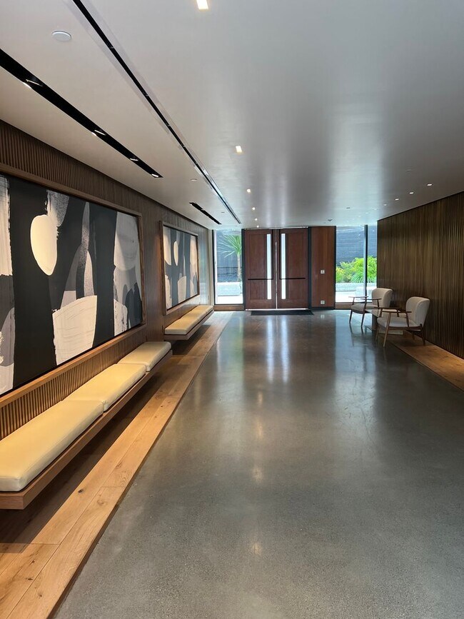 Building Photo - DOGPATCH MODERN LUXURY Jr 1BR 1BA CONDO, R...