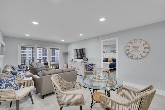 Building Photo - 2871 N Ocean Blvd