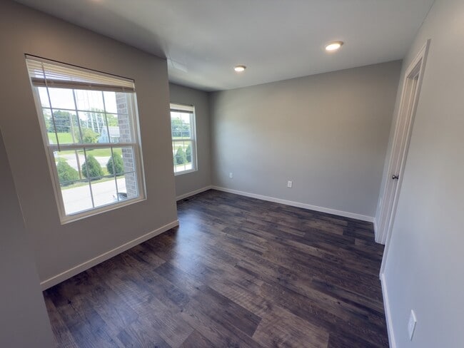 Building Photo - 209 Terrace Dr