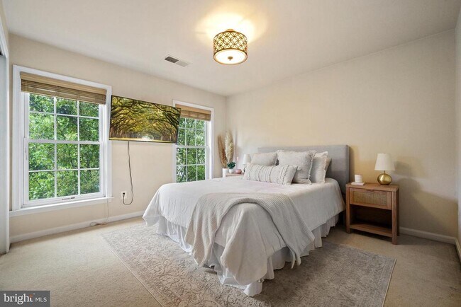Building Photo - 7135 Huntley Creek Pl