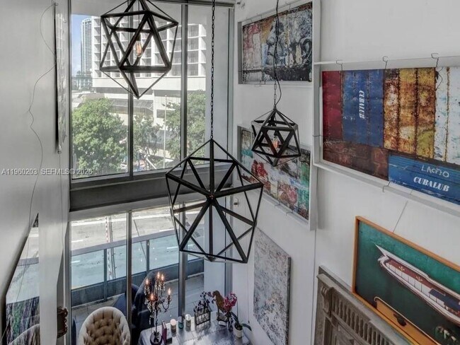 Building Photo - 200 Biscayne Blvd Way