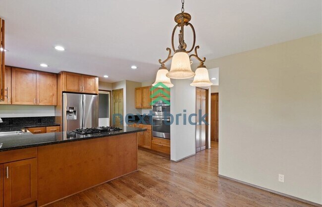 Building Photo - Beautiful 4-Bedroom Home with Spacious Yard in a Quiet Cul-de-Sac