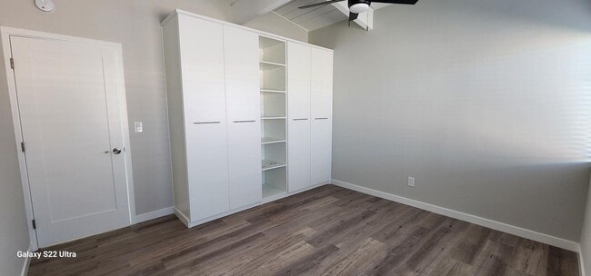 Building Photo - Freshly remodeled, 4 bedroom 2 bath house ...