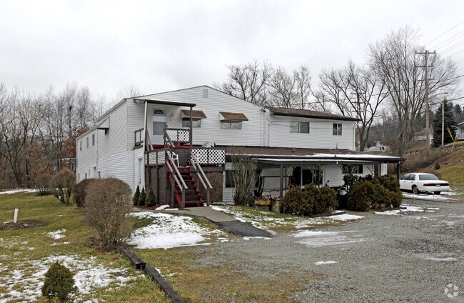 Primary Photo - 440 Main St