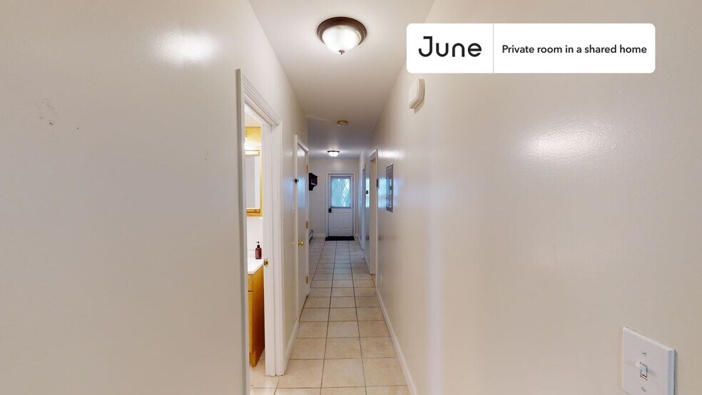 Building Photo - Room in Shared 3 bed/1 bath home