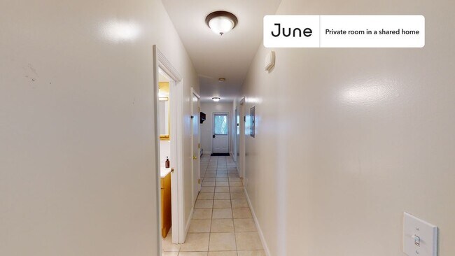 Building Photo - Room in Shared 3 bed/1 bath home