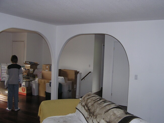 Primary Photo - 2405 5th Ave