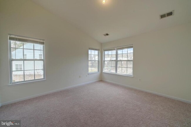 Building Photo - 9521 Woodyard Cir