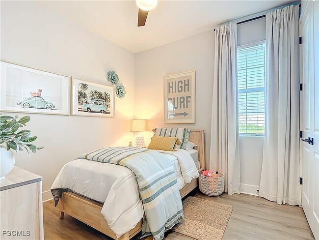 Building Photo - 8735 Catamaran Dr