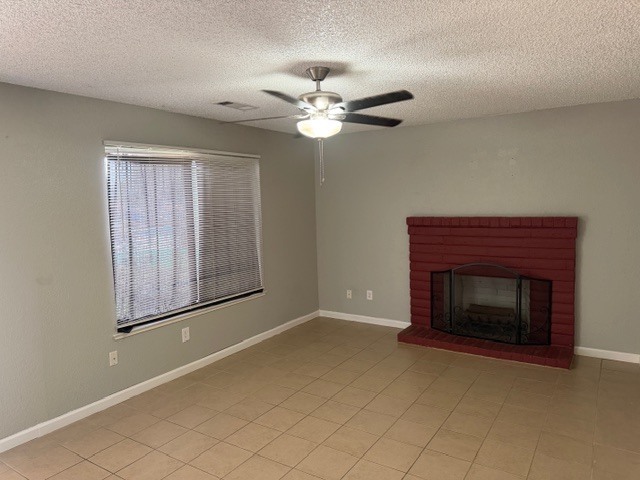 Building Photo - Patterson 4 Bedrooms 2 Bathroom home.