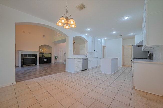 Building Photo - 3630 Shady Grove Dr