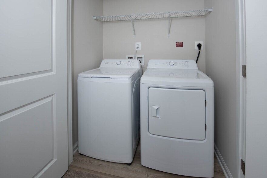 Laundry - 411 18th Ave