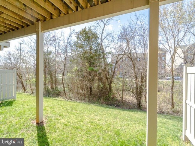 Building Photo - 22595 Windsor Locks Square