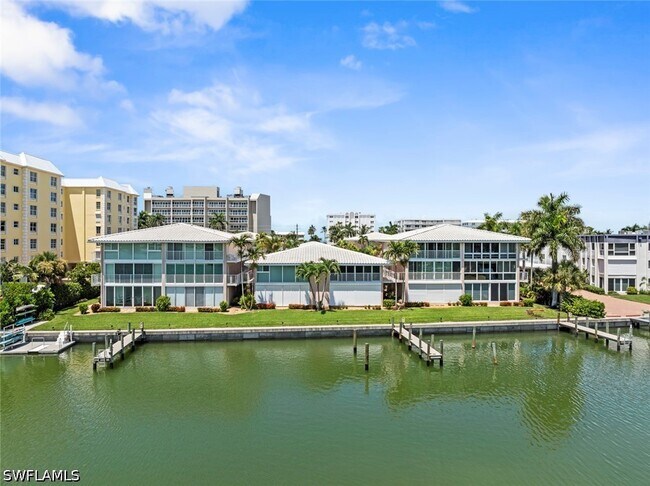 Building Photo - 1910 Gulf Shore Blvd N