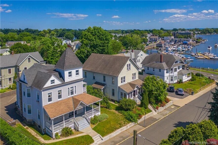 Primary Photo - 3 Betts Pl