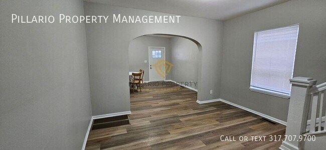 Building Photo - 933 N Dearborn-933