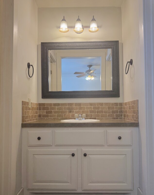 Building Photo - 711 W Douglas St