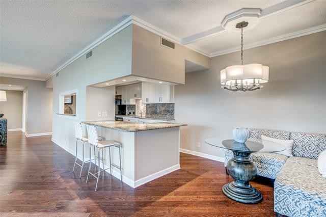 Building Photo - 3310 Fairmount-20412