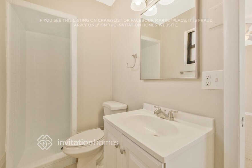 Building Photo - 6346 Commodore Dr