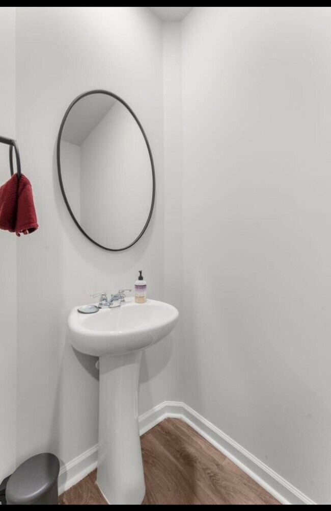 Building Photo - 645 Silver Spruce St