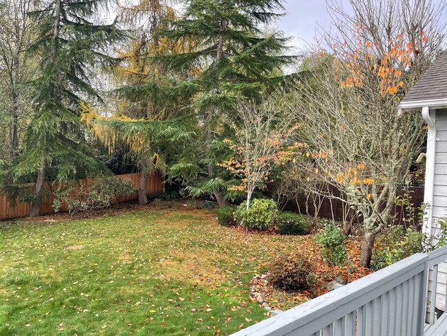 Building Photo - Lovely Home in Holmes Harbor with a Short Term Lease!