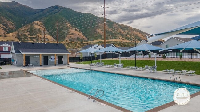 Building Photo - 3-Bed 2-Bath Townhome In Spanish Fork With Luxurious Amenities!