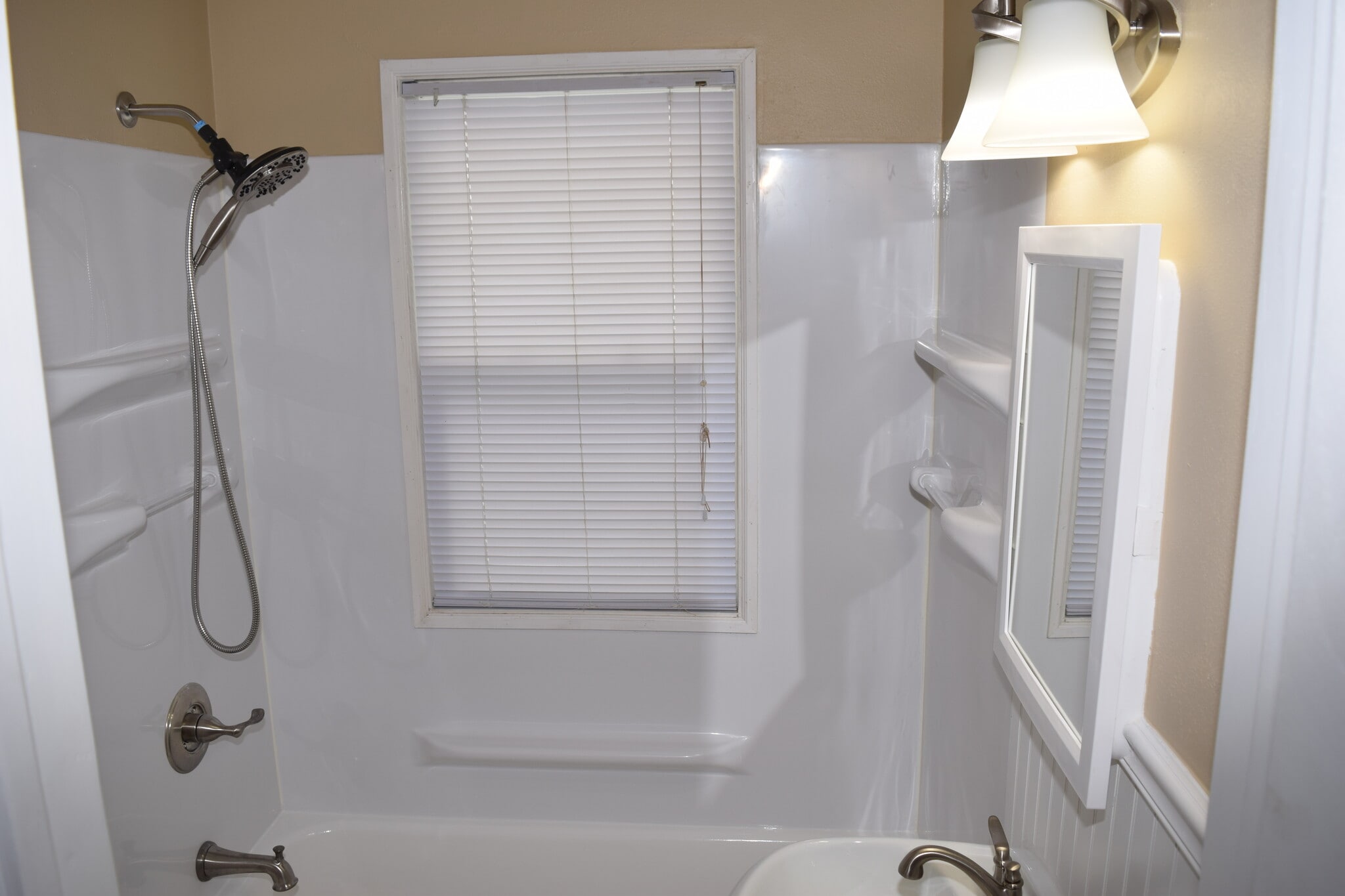 New surround - 423 32nd St NE