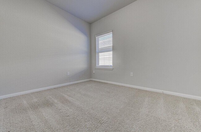 Building Photo - 6705 Loretta White Ln