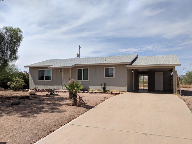 Building Photo - 11540 E Crescent Ave