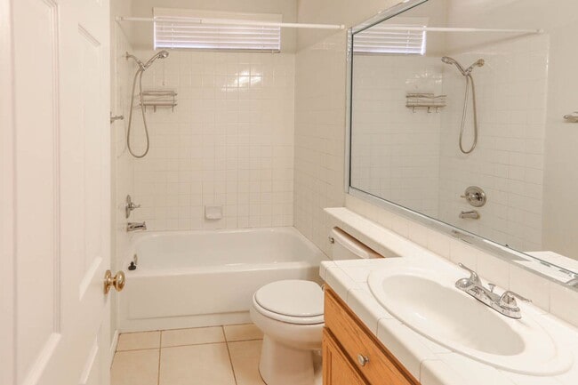 Building Photo - Single Story 3 Bedroom Summerlin Home