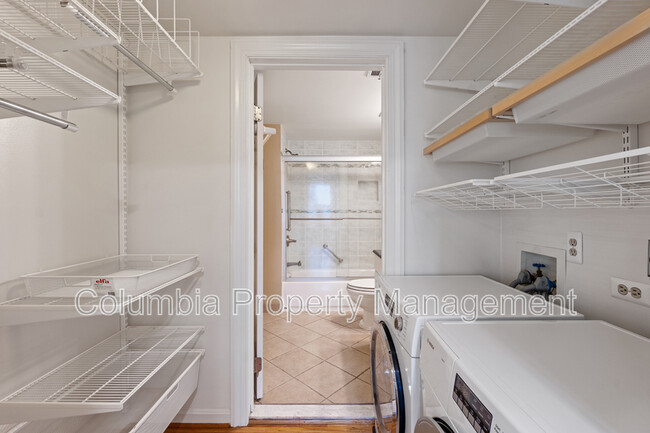 Building Photo - 706 6th St SW