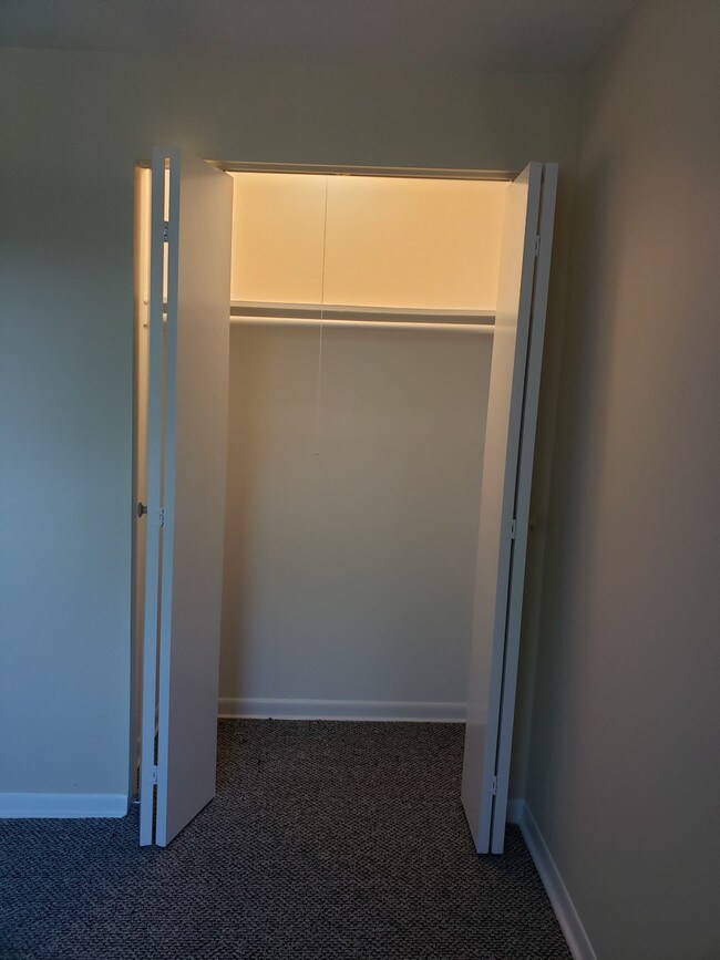 Apartment Bridgeview 7158 82nd St Bridgeview IL 60455 Apartment Finder