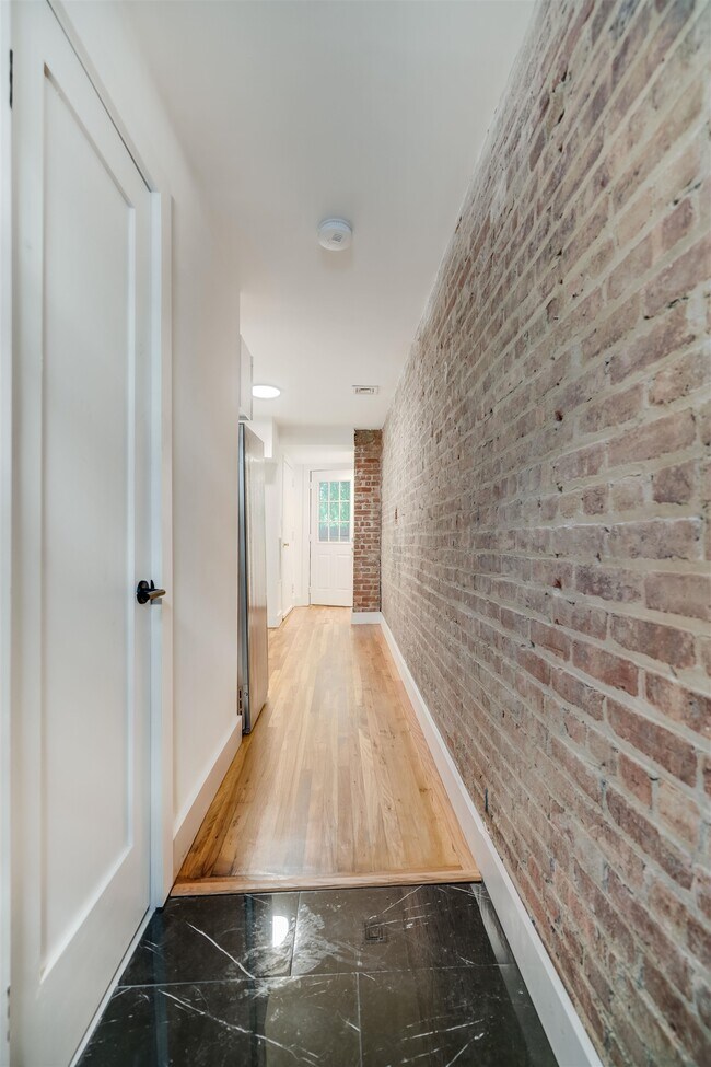 Building Photo - 163 3rd St