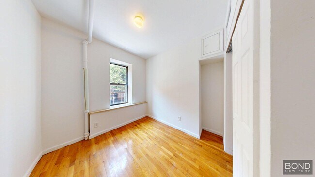 Building Photo - 104 Second Avenue