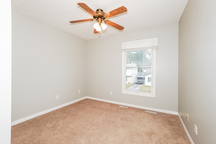 Building Photo - 123 Plymouth Rd