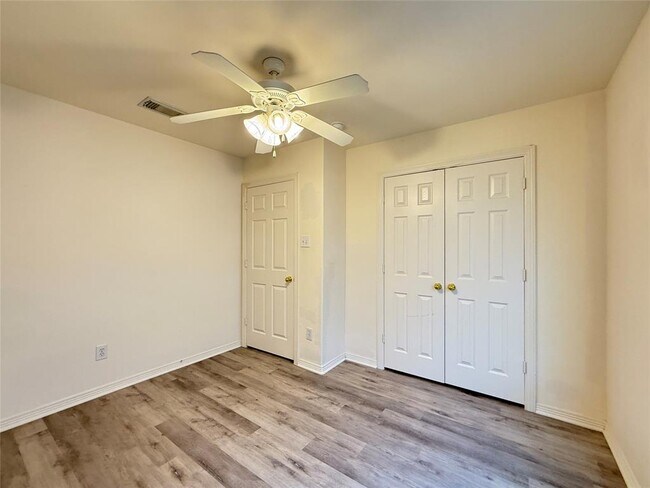 Building Photo - 10102 Sweet Olive Way