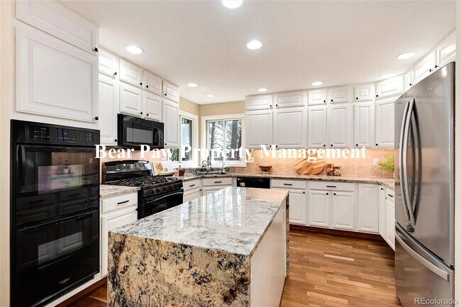 Building Photo - Beautiful Home in Morrison!
