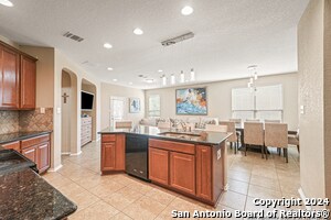 Building Photo - 2535 Villa Borghese