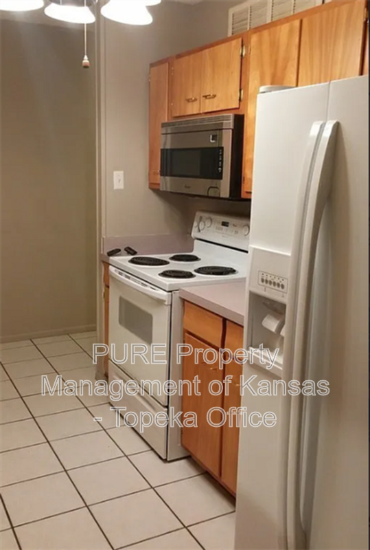 Building Photo - 3323 SW Arrowhead Rd