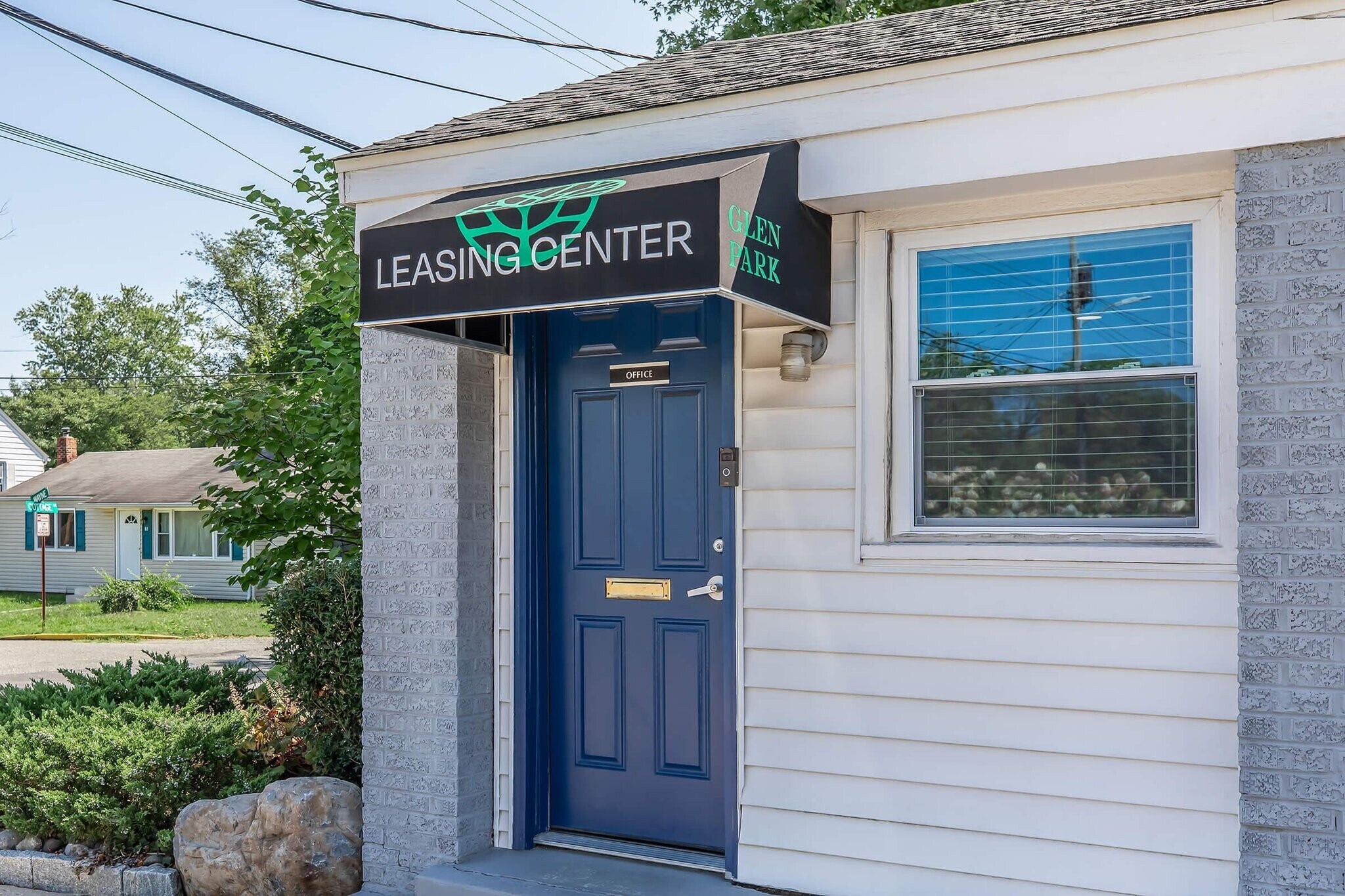 Building Photo - 114 Wayne Rd