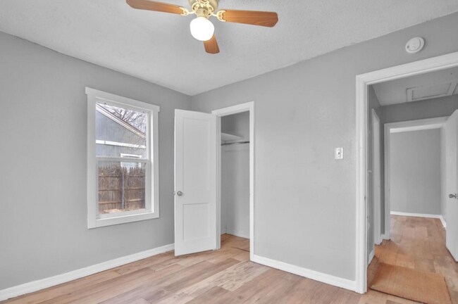 Building Photo - 2205 39th St