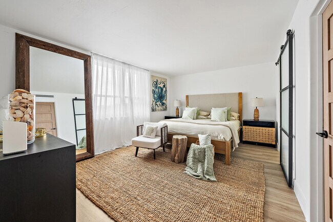 Building Photo - 5480 N Ocean Dr