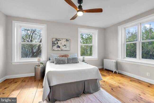 Building Photo - 1616 Kilbourne Pl NW