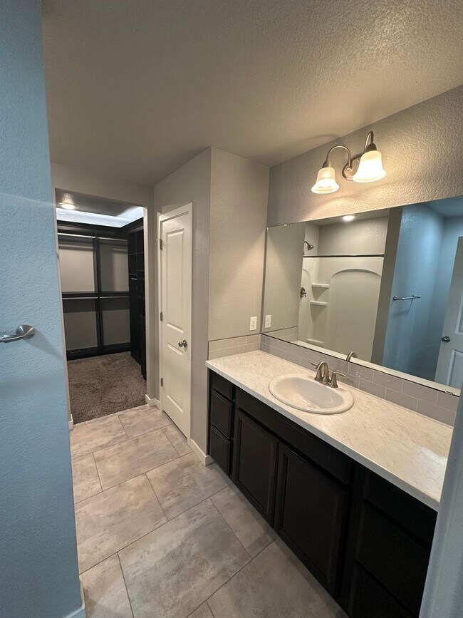 Building Photo - Beautiful 4 Bedroom House in Ault!