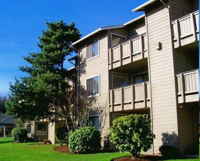 Building Photo - Parkwood Apartments