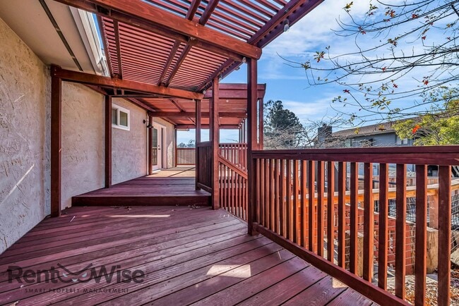 Building Photo - 1951 Heath Dr