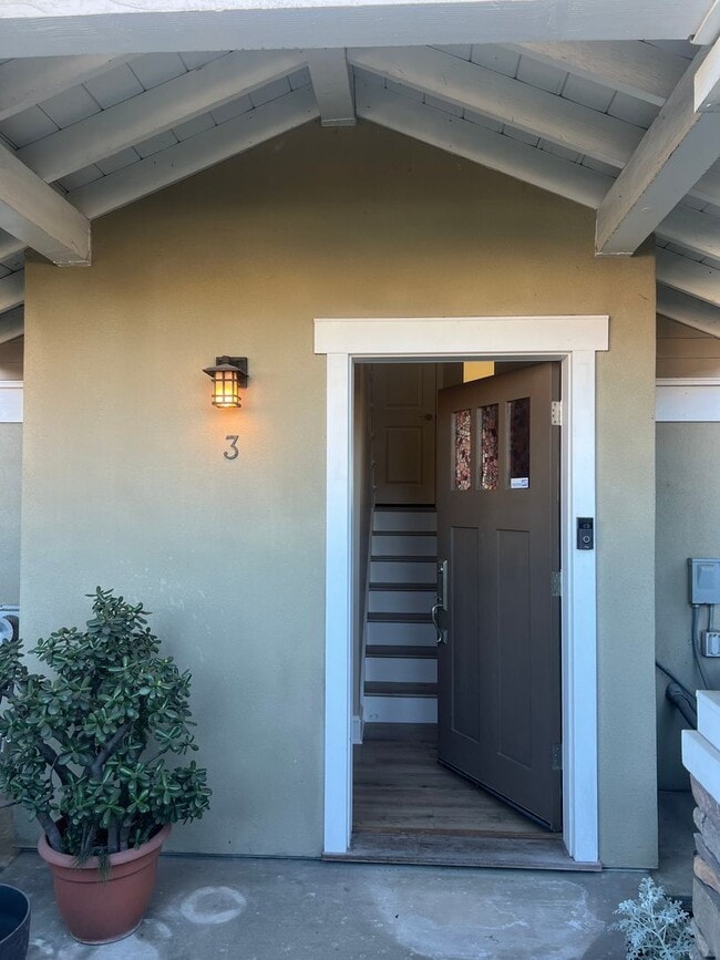 Building Photo - Modern 2-Bed, 2.5-Bath Townhome in Gardena – Stylish Living with Spacious Comfort!