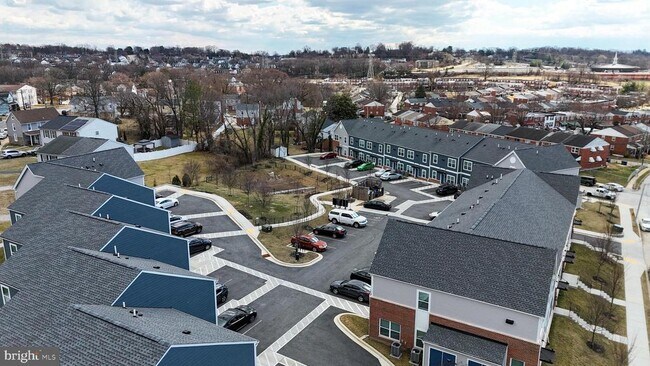 Building Photo - 5610 Bucknell Rd