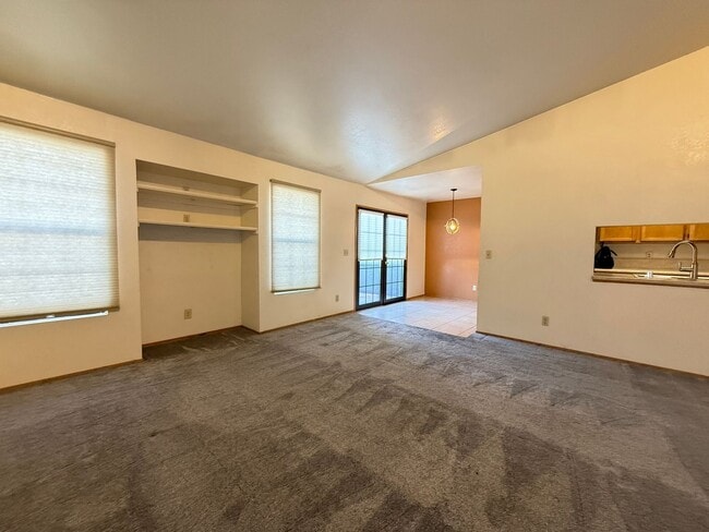 Building Photo - 5080 Jeffreys St